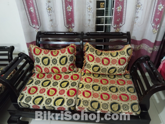 সু রেক, পড়ার টেবিল, শোকেস, সোফা কম্বো